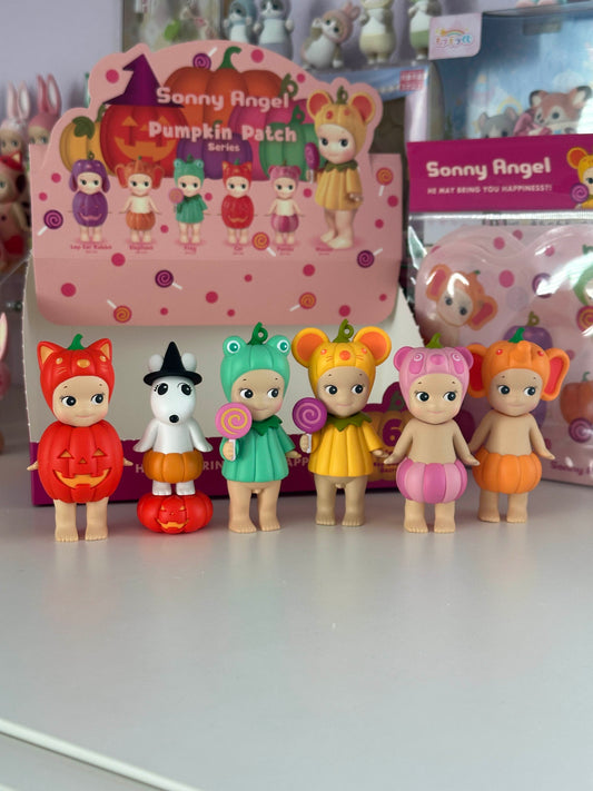 pumpkin patch sonny angel
